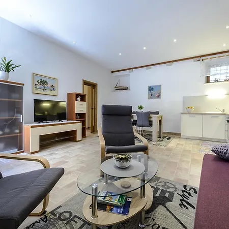 Riva Apartman *